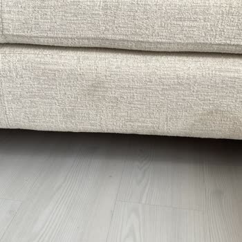 Teslim Edilen Köşe Koltuk Takımının Su Ve Leke Sorunu Ve Hızlı Değişim Talebi
