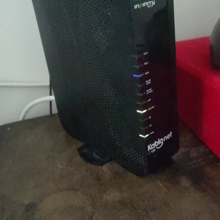 İnternet Bağlantısı Kesintisi Ve Müşteri Hizmetlerinden Yetersiz Destek