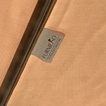 Furniero Bahçe Şemsiyesi Çubukları Kırıldı, Firma İletişimsiz