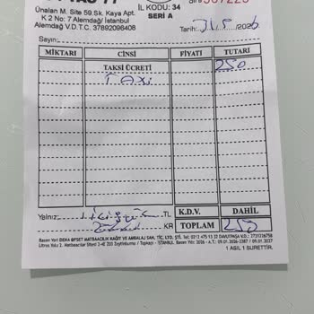 Otobüs Arızası Ve Yardım Eksikliği Nedeniyle Gece Otobanda Mahsur Kalan Yolcular