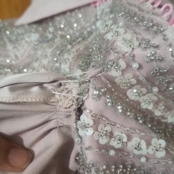 Hazem Rental Dress Giyilmeyecek Halde Elbise Gönderdi