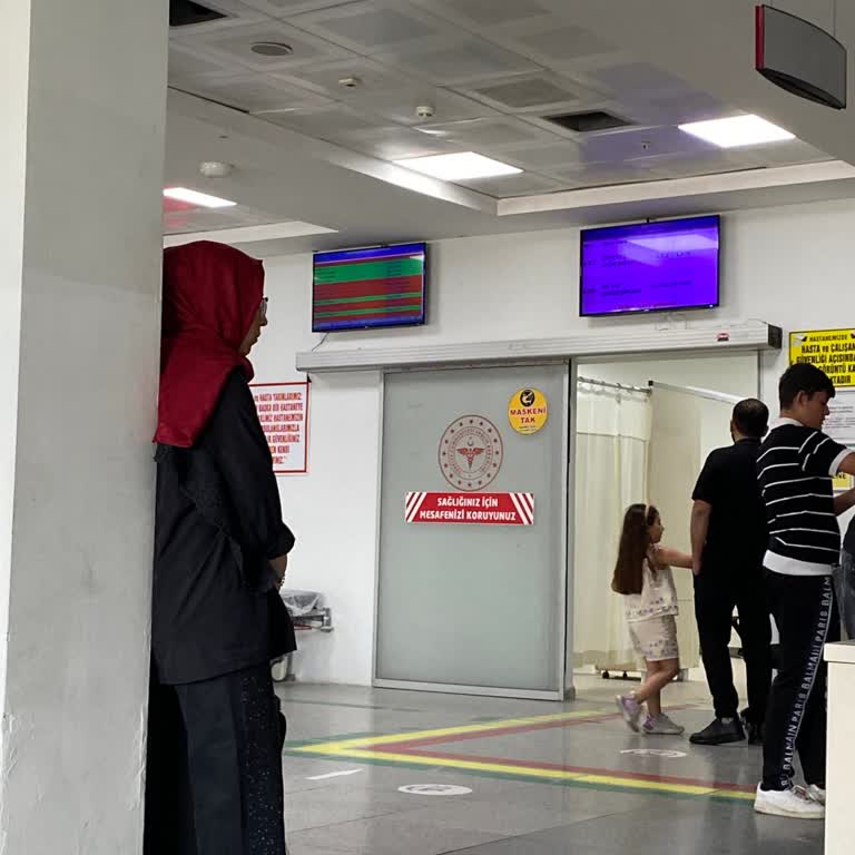 Acil Bölümde Küçük Ve Uzak Ekran Hastaların Sonuç Takibini Engelliyor