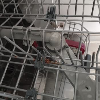 Arçelik Bulaşık Makinesi Sepetindeki Paslanma Sorunu Güveni Sarsıyor