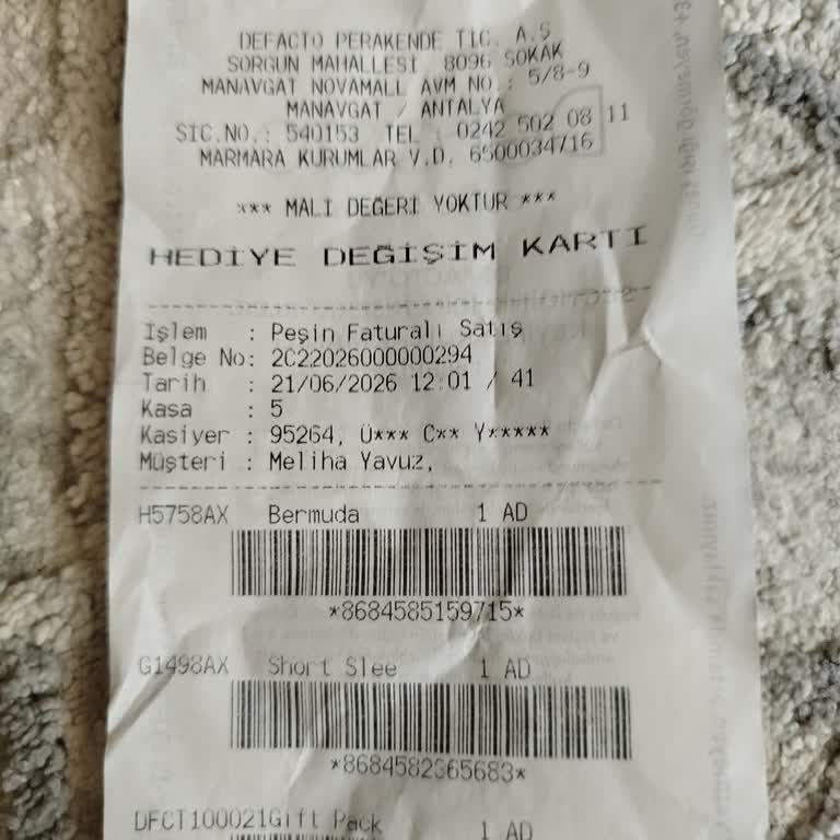 DeFacto Mağaza Personelinin Saygısız Tutumu Beni Üzdü