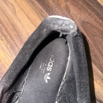 Adidas Superstar Ayakkabısında Hızlı Sararma Ve Deformasyon