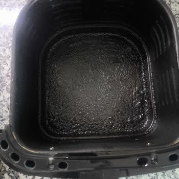 Garanti Süresinde Emaye Kaplaması Atan Airfryer İç Haznesi Ücretsiz Onarım Talebi