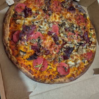 Yanmış Pizza Ve Alaycı Yaklaşım Şikayeti