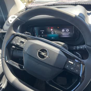 Yeni Opel Combo’da Direksiyon Sesi Ve Uzun Servis Beklemesi