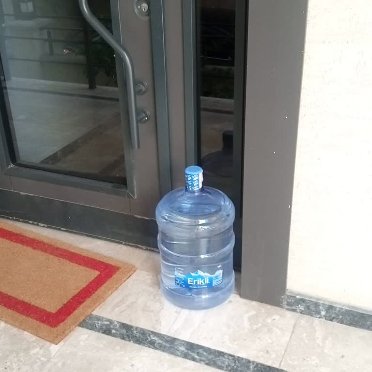 Teslimat Gecikmesi Ve Kapıya Bırakılan Su İçin Güvenlik Sorunu