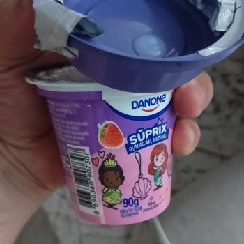 Danone Çilekli Yoğurttaki Oyuncak Eksikliği Çocuğumu Üzdü