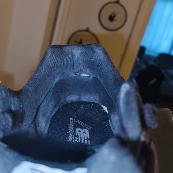 New Balance 9060 Ayakkabılarda Kalite Sorunu Ve Müşteri Hizmetleri İhmali