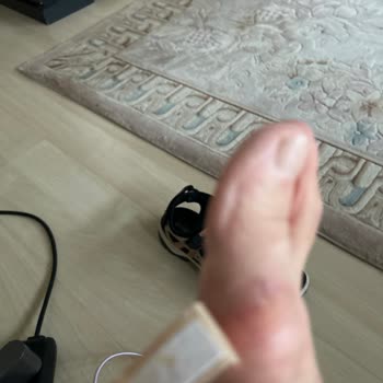 Ayakkabının Kusurlu Olması Ve Mağaza Personelinin Kaba Tutumu