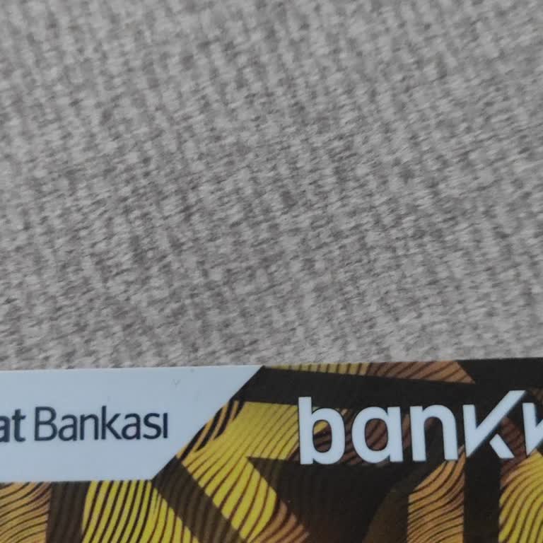 Ziraat Bankası Emeklilere Yüklediği Kart Ücretini Şartlı İptal Etmeyi Haksız Buluyor