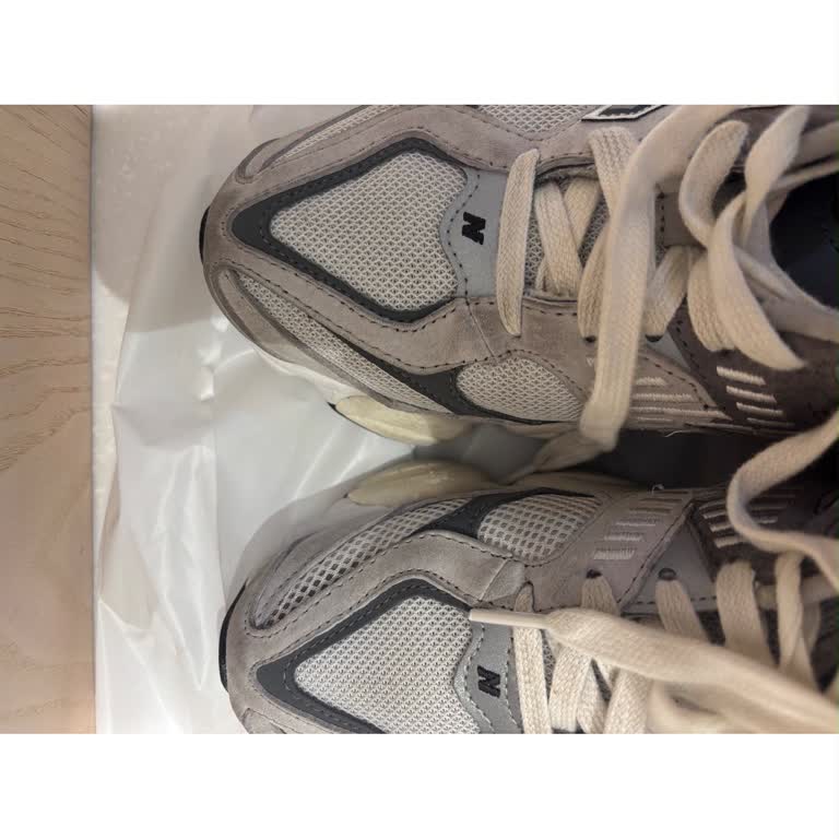 İki Farklı Kumaşlı New Balance Ayakkabıda Üretim Hatası Ve İade Reddi
