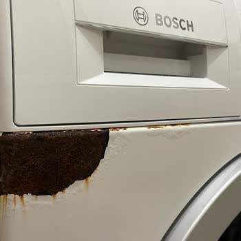 Bosch WAT24S80TR Çamaşır Makinesinde Erken Düzeyde Korozyon Ve Gizli Ayıp