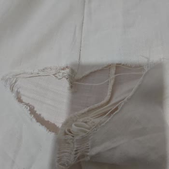 LCW Keten Pantolonun Üç Kullanımda Yırtılması Ve Para İadesi Talebi