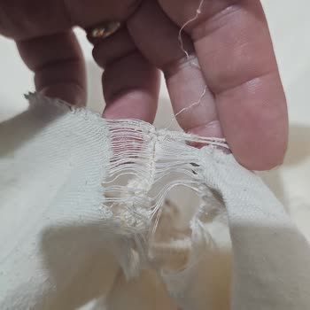 LCW Keten Pantolonun Üç Kullanımda Yırtılması Ve Para İadesi Talebi