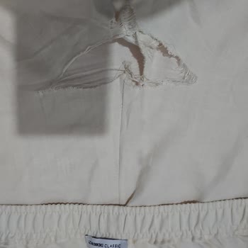 LCW Keten Pantolonun Üç Kullanımda Yırtılması Ve Para İadesi Talebi