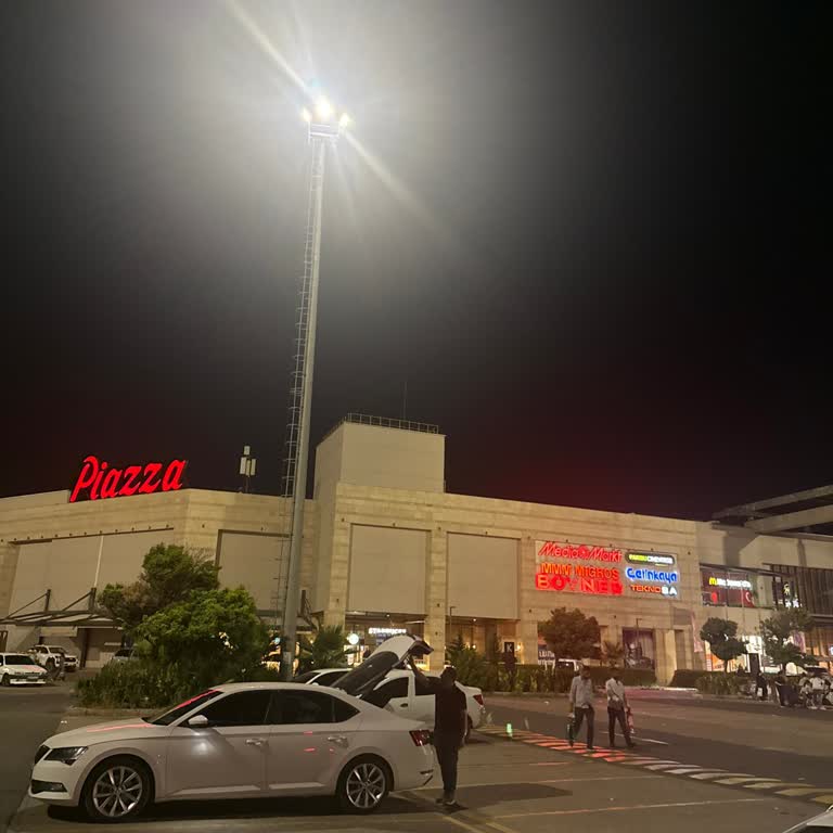 Şanlıurfa Piazza Avm Troy Mağazasında Personelin Uygunsuz Davranışı Ve Ürün Kurulum Hatası