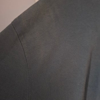 Güneş Lekeleri Nedeniyle Rengi Solan Tişört İçin Değişim Talebi