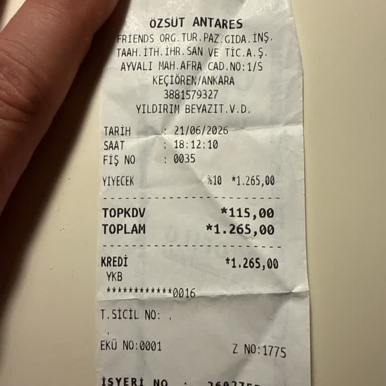 Özsüt Antares Şubesinde Karaorman Krokan Pastasının Ekşi Kremasıyla Mahcubiyet ve Sağlık Riski