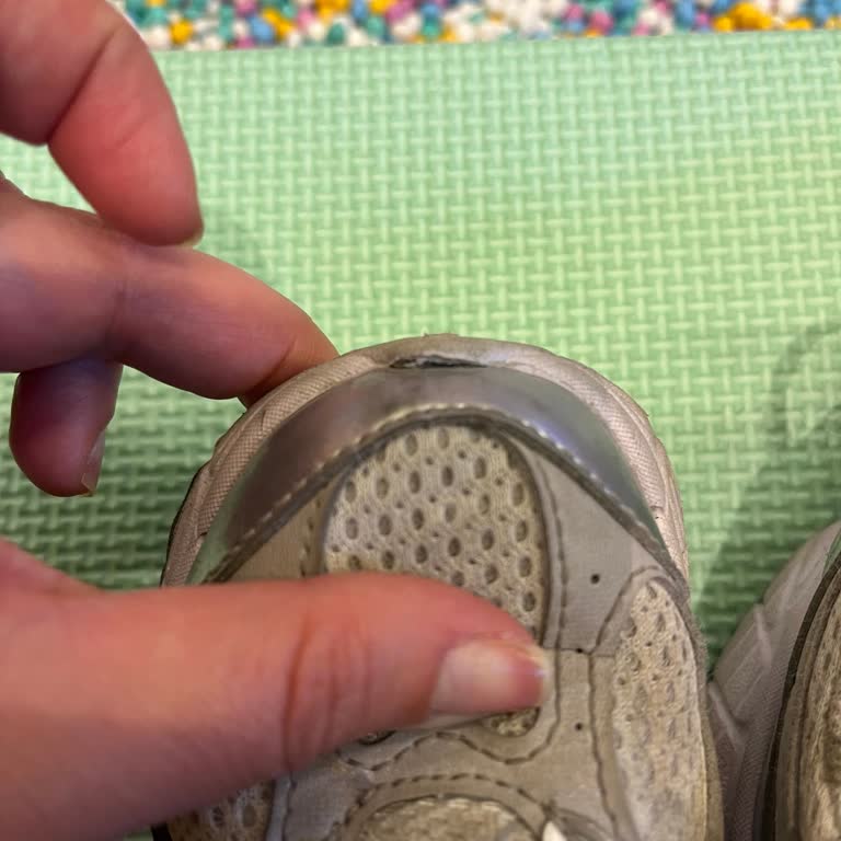 Nike Çocuk Ayakkabısında Üretim Hatası Ve İade Talebi