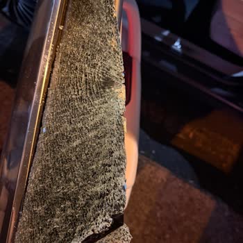 Togg Çağrı Merkezinin Yanlış Yönlendirmesi Sonucu Patlayan Cam Ve Yardımsız Bırakılma