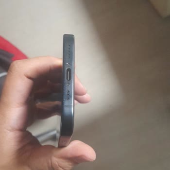 İPhone 15 Kasasında Boya Soyulması Ve Çizilme Sorunu