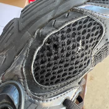 Nike Ayakkabıda File Yırtılması Ve İade Talebi