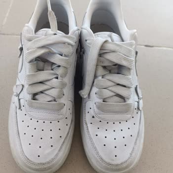 Sportinn Mağazasında Ayıplı Nike Air Force 1 Low: Koku Ve Soyulma Sorunu