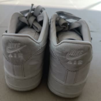 Sportinn Mağazasında Ayıplı Nike Air Force 1 Low: Koku Ve Soyulma Sorunu