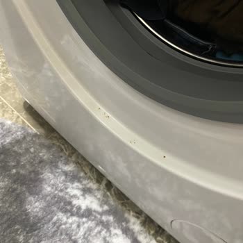 Garanti Kapsamındaki Çamaşır Makinesinde Panel Paslanması İçin Tam Değişim Talebi