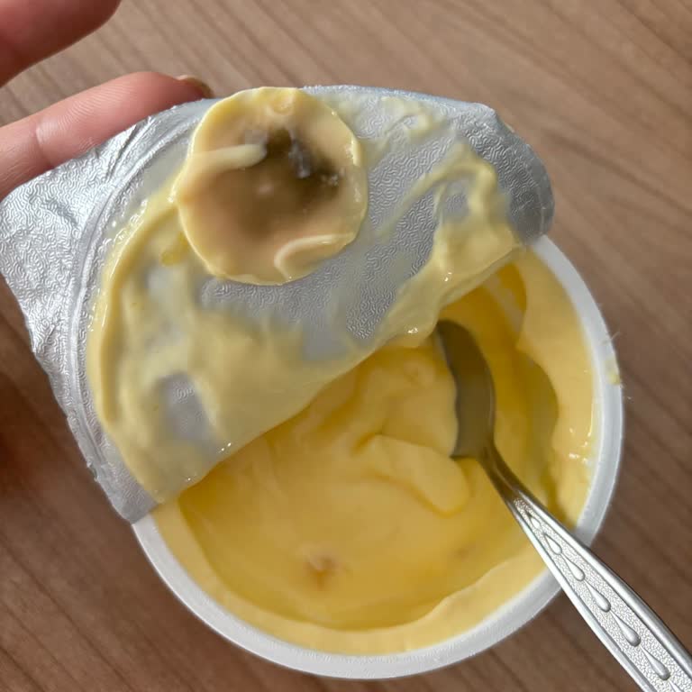 Migros Şubesinde Yoğurtta Küf Ve Yabancı Madde Tespiti