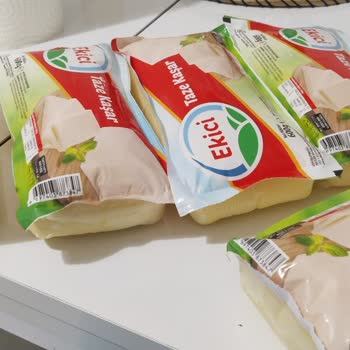Migros’tan Alınan Kaşar Peynirinde Paket Şişmesi Ve Gıda Güvenliği Endişesi