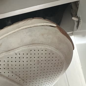 Skechers Ayakkabıda Açılma Sorunu Ve Üretim Hatası Reddi