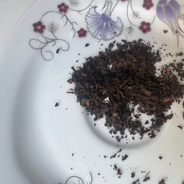 Çay Paketinde Cam Parçası Bulunması Ve Çocuk Güvenliği Endişesi