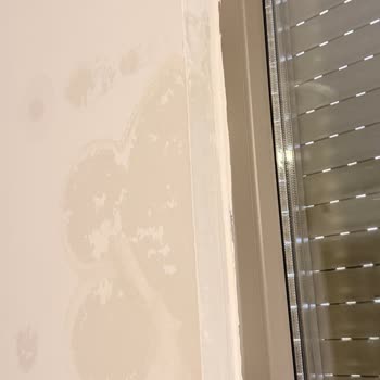 Sur Yapı’da Sürekli Su Kaçağı Ve Rutubet Sorunu Çözülmedi