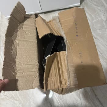 Boyner Ve Aras Kargo’dan Gelen Hasarlı Ayakkabı Paketi Şikayeti
