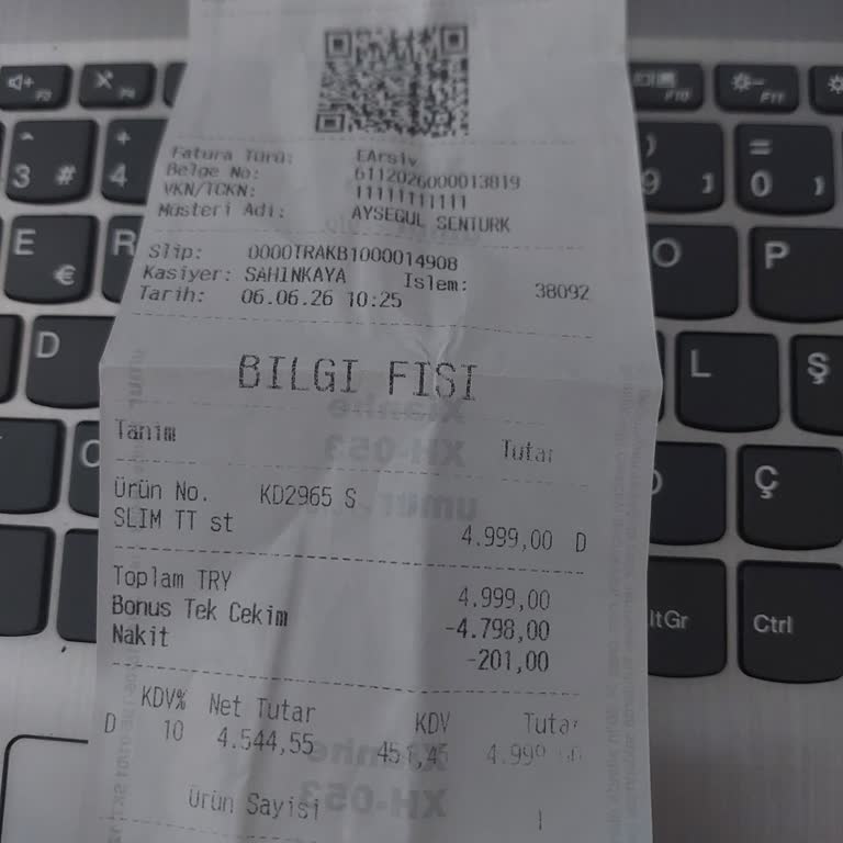 Adidas Mağazalarında Sistem Hatası Nedeniyle Hediye Çeki Değişimi İçin Tekrarlanan Ziyaretler