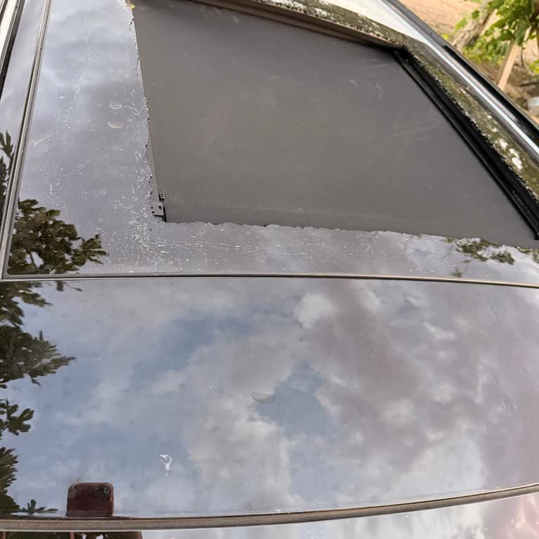 Garanti Kapsamında Olması Gereken Sunroof Camı Patlaması Reddedildi