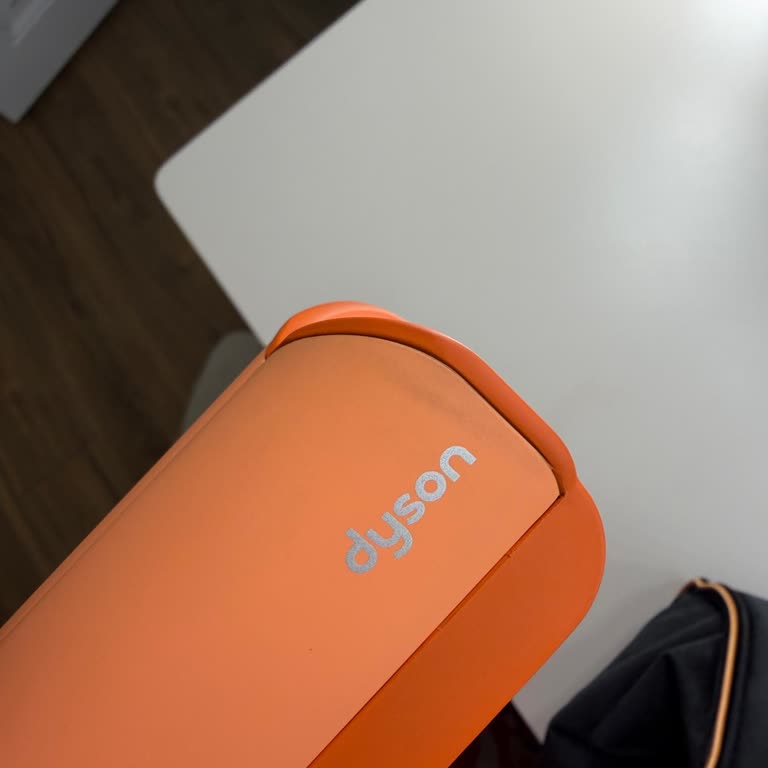 Dyson Airstrait Saç Zararına, Renk Değişimine Ve Eksik Mat’a Rağmen İnceleme Yapılmadı