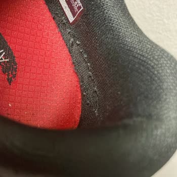 Hepsiburada'dan Satın Alınan Skechers Ayakkabısında Üretim Hatası Ve İade Talebi