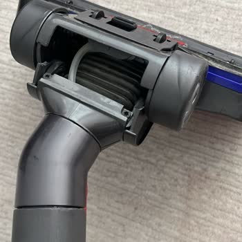 Dyson Süpürge Alt Plastik Parçası Kırıldı, Garanti Dışında Bırakıldı