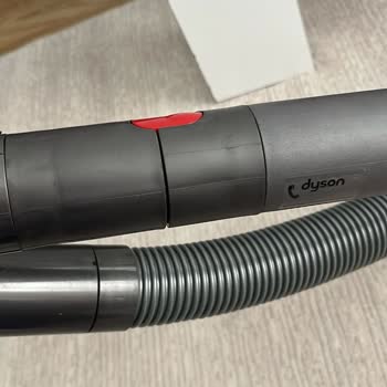 Dyson Süpürge Alt Plastik Parçası Kırıldı, Garanti Dışında Bırakıldı