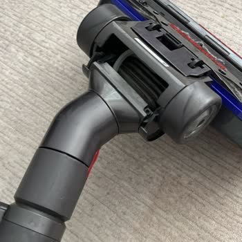 Dyson Süpürge Alt Plastik Parçası Kırıldı, Garanti Dışında Bırakıldı