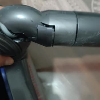 Dyson V10 Süpürgenin Boru Mandalı Ve Halı Başlığı Sürekli Kırılıyor, Garanti Sonrası Ücretsiz Değişim Talebi