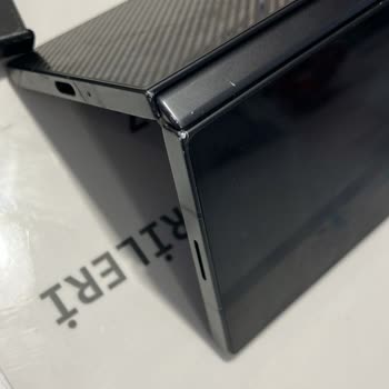 Samsung Z Fold 6 İç Ekran Kararması Garanti Kapsamında Çözülmedi