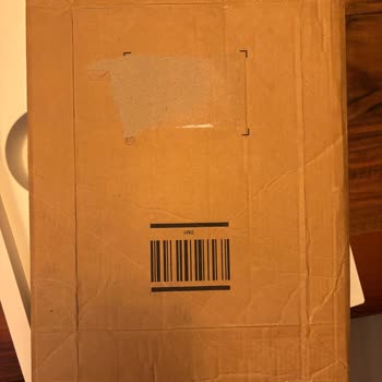 Amazon’da Alınan Macbook Pro Yerine Seramik Çıktı Ve Cevap Yok