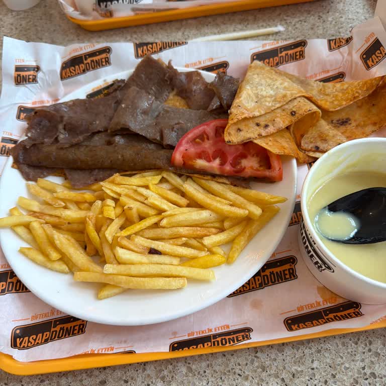 Kasap Döner Şubesinde Bayat Patates Ve Saygısız Mağaza Sahibi