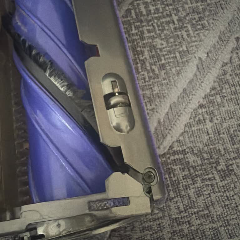 Satın Alırken Verilen Garanti Şartları İhlal Edildi: Dyson V11 Fırça Parçası Ücretsiz Değiştirilmedi